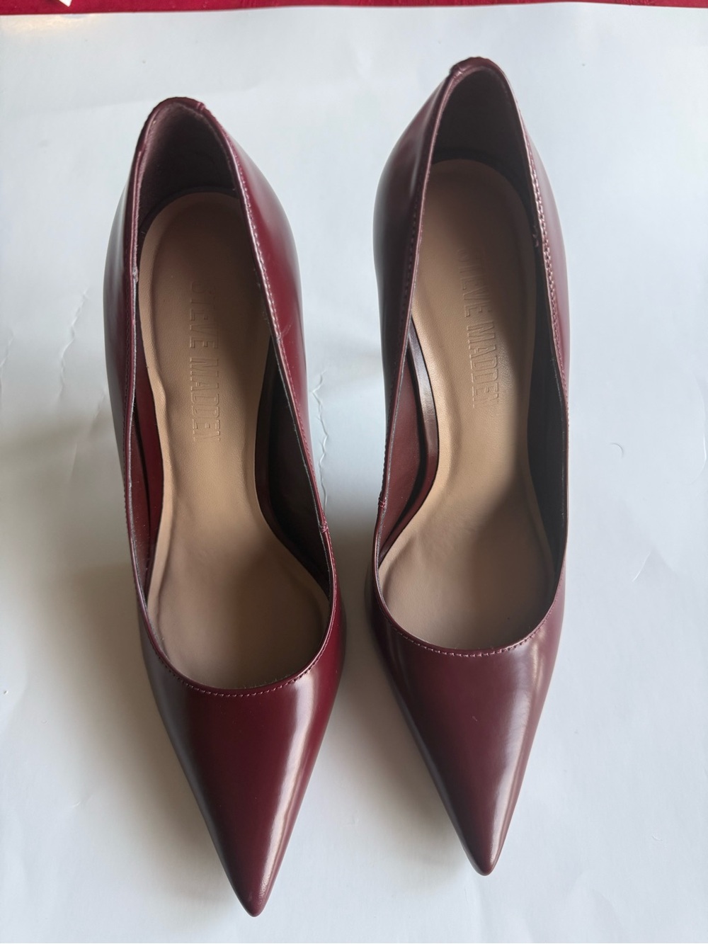Burgundy Red women’s Heel Shoes Leather Pump Size 7 Medium. Made in Brazil